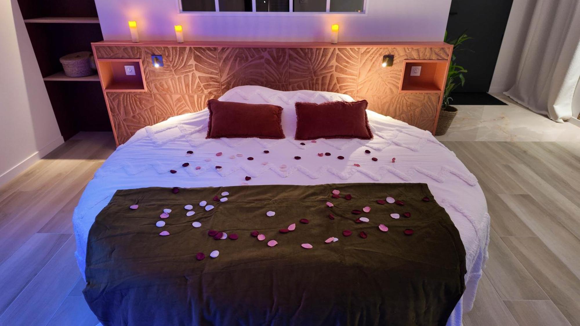 Les Suites Du Payre - Suite Romance Saint-Hilaire-de-Talmont Eksteriør billede