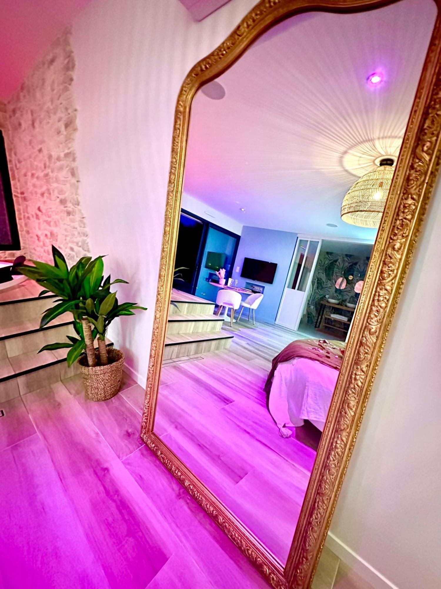 Les Suites Du Payre - Suite Romance Saint-Hilaire-de-Talmont Eksteriør billede