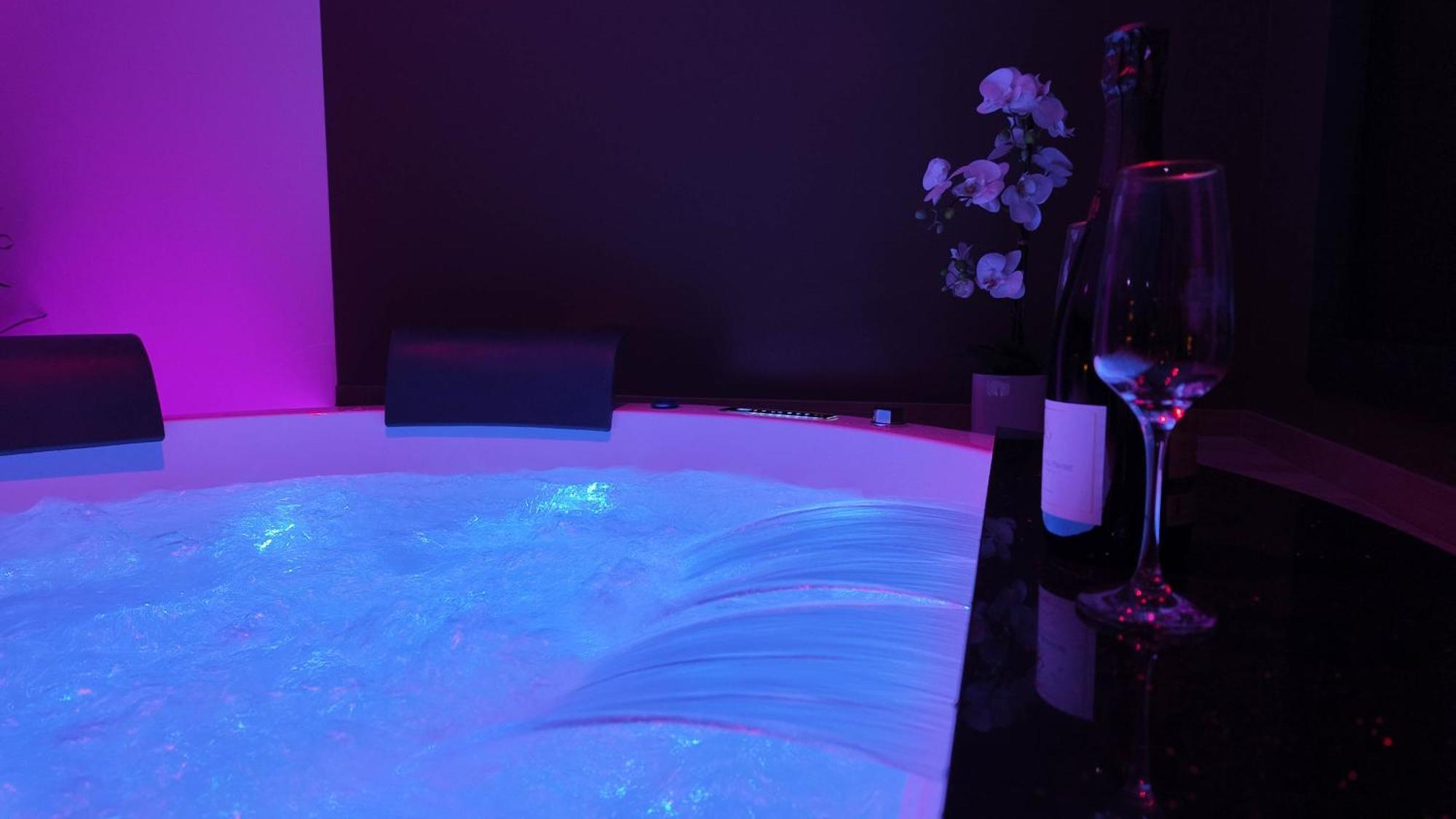 Les Suites Du Payre - Suite Romance Saint-Hilaire-de-Talmont Eksteriør billede